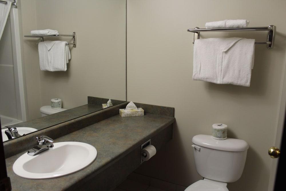 Foxwood Inn And Suites Fox Creek Εξωτερικό φωτογραφία