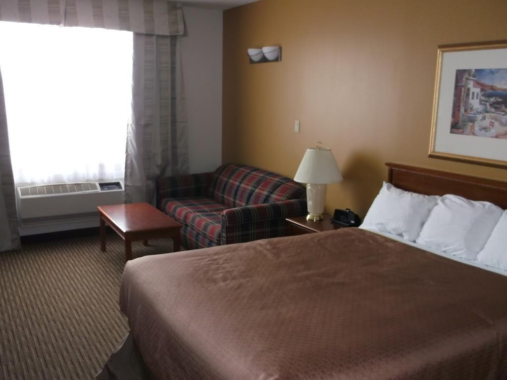 Foxwood Inn And Suites Fox Creek Δωμάτιο φωτογραφία