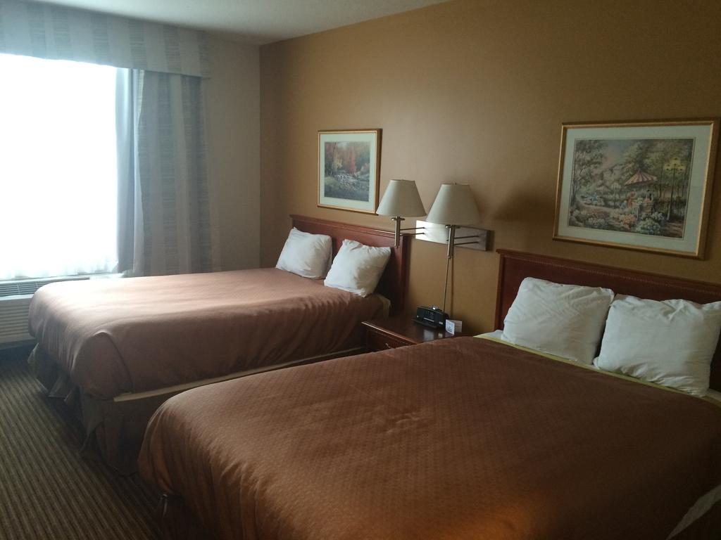 Foxwood Inn And Suites Fox Creek Δωμάτιο φωτογραφία