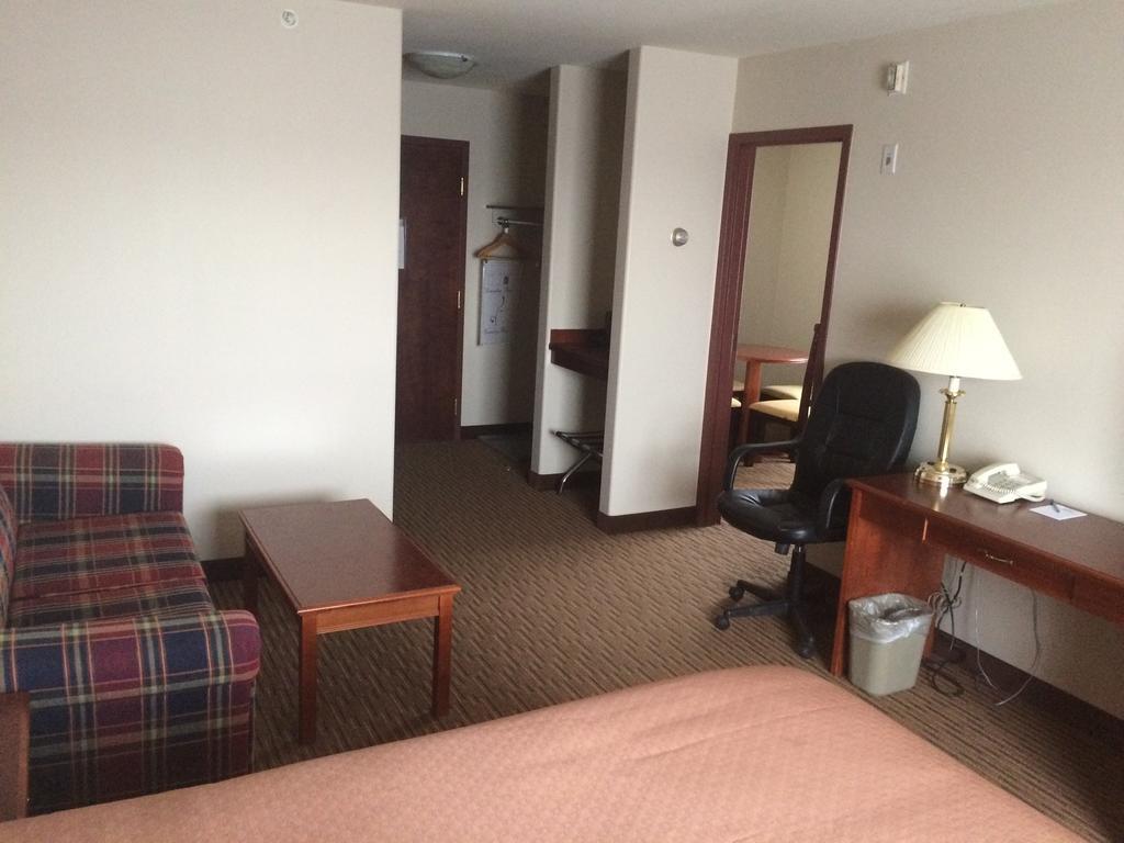 Foxwood Inn And Suites Fox Creek Δωμάτιο φωτογραφία