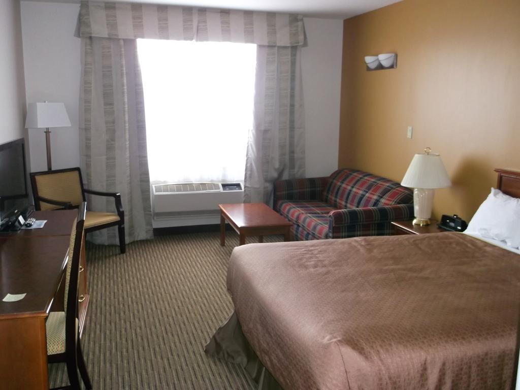 Foxwood Inn And Suites Fox Creek Δωμάτιο φωτογραφία